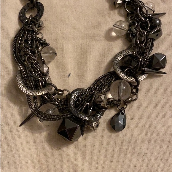 Fierce necklace - Picture 2 of 3